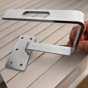 Güneş Paneli Kiremit Çatı Kancası Montaj