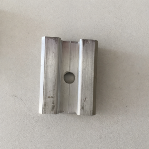 güneş paneli orta tutucu klemp